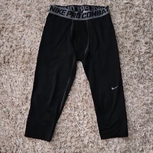 Nike Pro Combat Boys XL 3/4 Length Leggings